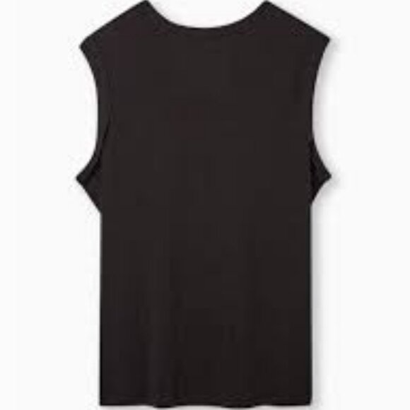 NWT Torrid Muscle Tee - - Picture 1 of 7